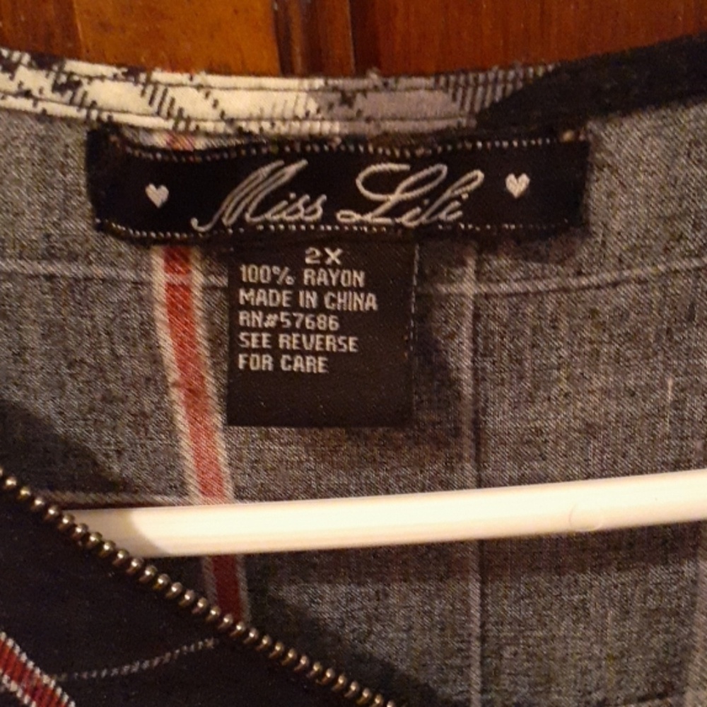 Shirt - Picture 2 of 4
